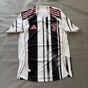 Juventus 25/26 Titular IMPORTADA (Version Jugador)