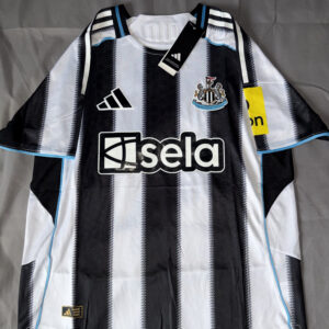 Newcastle 25/26 Titular IMPORTADA (Version Jugador)