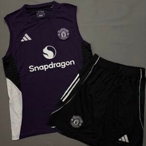 Conjunto Manchester United Musculosa + Short IMPORTADO